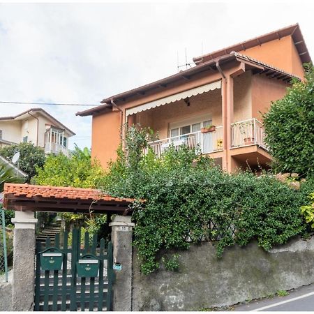 Villa Silvia, Indipendente Con Giardino Privato E Garage Varazze Exterior photo
