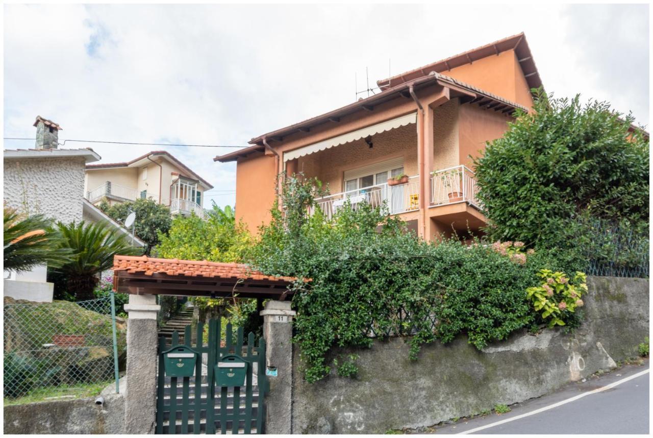 Villa Silvia, Indipendente Con Giardino Privato E Garage Varazze Exterior photo